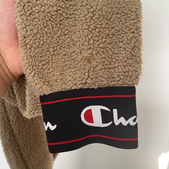 Champion Big C Sherpa Beige kangaroo pockets half zip up Hoodie - Picture 8 of 11